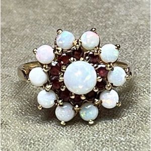 Vintage 10k Yellow Gold Natural Opal Garnet Ring